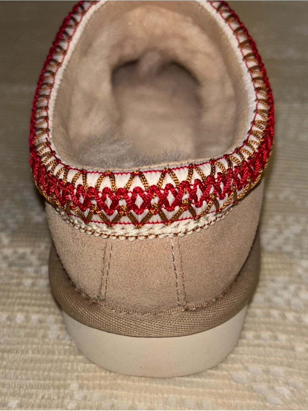 UGG Women's Chestnut Suede Mule Slippers with Red Trim Size 7 BRAND NEW - Picture 13 of 14